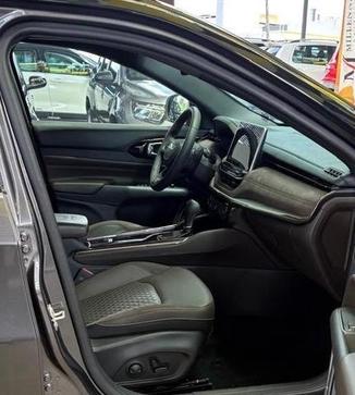 JEEP COMMANDER OVERLAND T270 1.3 TB FLEX AUT