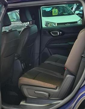 JEEP COMMANDER OVERLAND T270 1.3 TB FLEX AUT