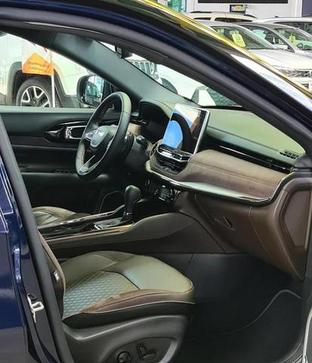 JEEP COMMANDER OVERLAND T270 1.3 TB FLEX AUT