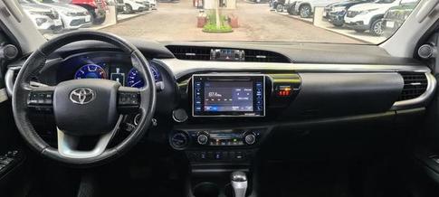 TOYOTA HILUX 2.8 SRV 4X4 CD 16V DIESEL 4P AUT