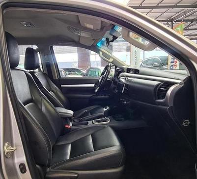 TOYOTA HILUX 2.8 SRV 4X4 CD 16V DIESEL 4P AUT