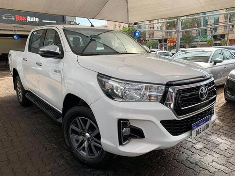TOYOTA HILUX 2.8 SRV 4X4 CD 16V DIESEL 4P AUT