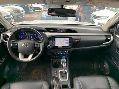 TOYOTA HILUX 2.8 SRV 4X4 CD 16V DIESEL 4P AUT