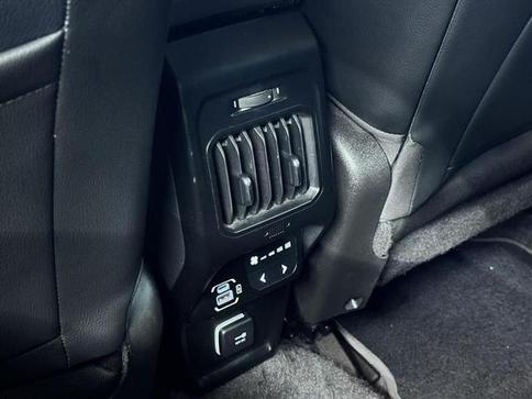 JEEP COMMANDER LIMITED T270 1.3 TB FLEX AUT