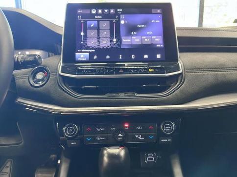 JEEP COMMANDER LIMITED T270 1.3 TB FLEX AUT