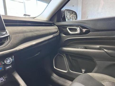 JEEP COMMANDER LIMITED T270 1.3 TB FLEX AUT