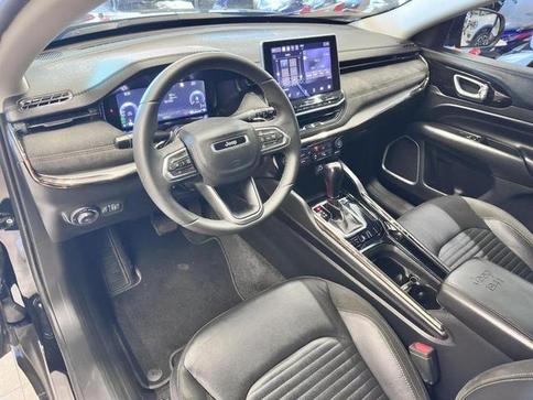 JEEP COMMANDER LIMITED T270 1.3 TB FLEX AUT