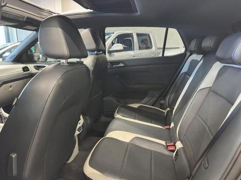 VOLKSWAGEN T CROSS HIGHLINE 250 TSI AUT