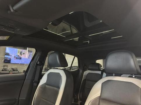 VOLKSWAGEN T CROSS HIGHLINE 250 TSI AUT
