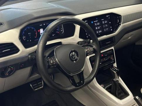 VOLKSWAGEN T CROSS HIGHLINE 250 TSI AUT