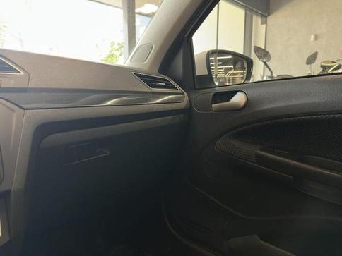 VOLKSWAGEN SAVEIRO TRENDLINE 1.6 TOTAL FLEX 16V