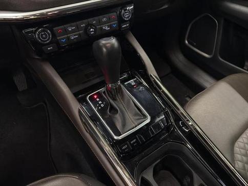 JEEP COMMANDER OVERLAND T270 TURBO FLEX