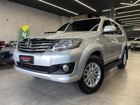 TOYOTA TOYOTA HILUX SW4 SRV4X4