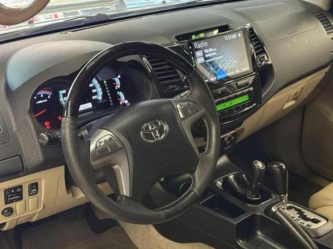 TOYOTA TOYOTA HILUX SW4 SRV4X4