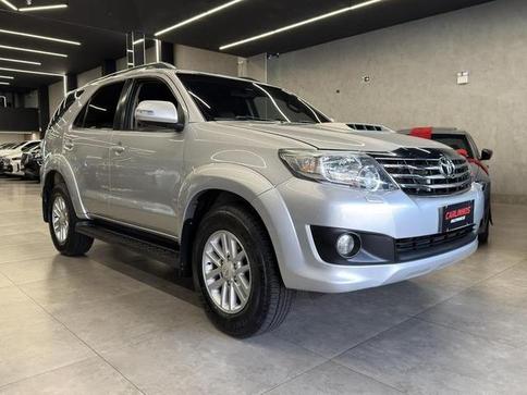 TOYOTA TOYOTA HILUX SW4 SRV4X4
