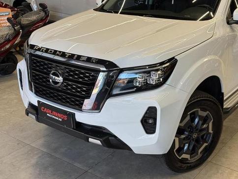 NISSAN FRONTIER XE X4