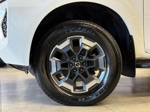 NISSAN FRONTIER XE X4
