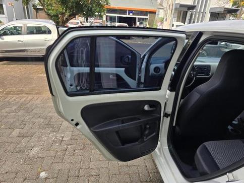 VOLKSWAGEN UP MOVE 1.0 TSI