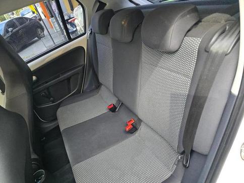 VOLKSWAGEN UP MOVE 1.0 TSI