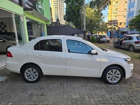 VOLKSWAGEN NOVO VOYAGE 1.0