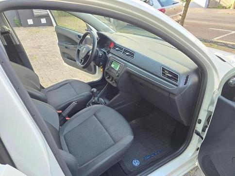 VOLKSWAGEN NOVO VOYAGE 1.0