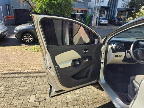 RENAULT CAPTUR 1.6 16V SCE FLEX INTENSE X-TRONIC