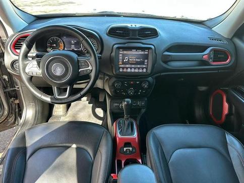 JEEP RENEGADE THAWK AT D