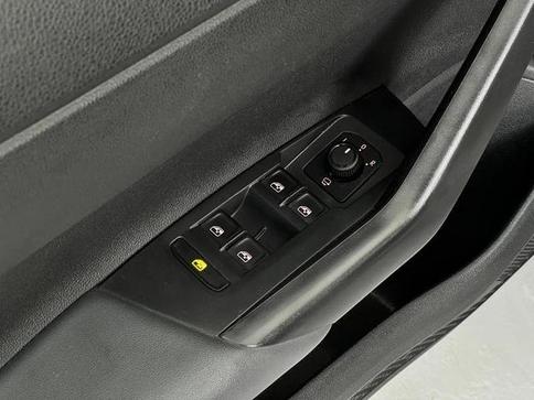 VOLKSWAGEN NIVUS LAUNCHING ED. 1.0 200 TSI FLEX AUT