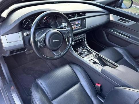 JAGUAR XF 2.0T PRESTIG