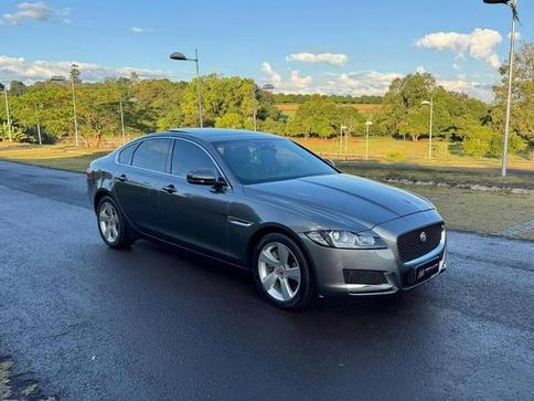 JAGUAR XF 2.0T PRESTIG