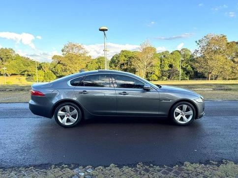 JAGUAR XF 2.0T PRESTIG