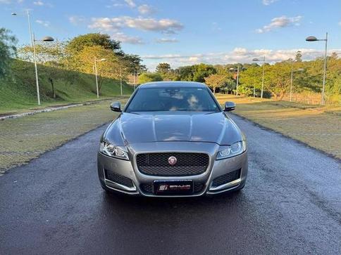 JAGUAR XF 2.0T PRESTIG