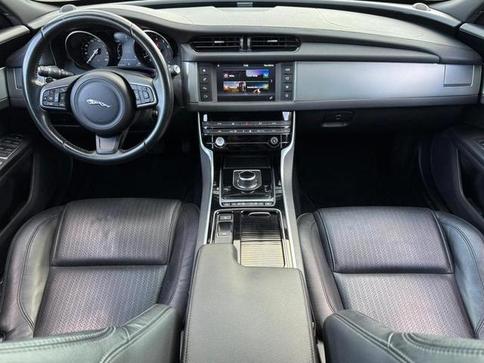 JAGUAR XF 2.0T PRESTIG
