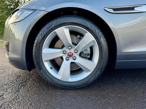 JAGUAR XF 2.0T PRESTIG