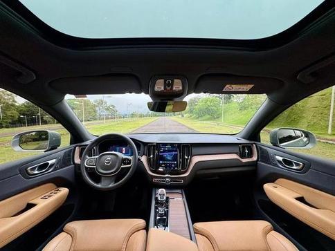 VOLVO XC60 T8 ULTIMATE