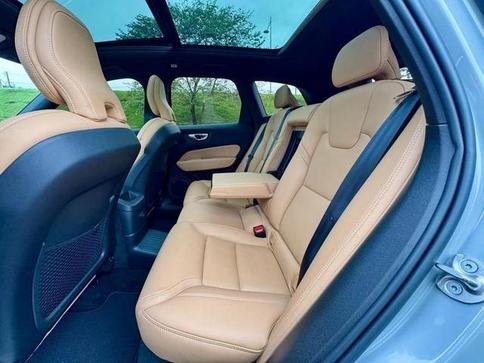 VOLVO XC60 T8 ULTIMATE