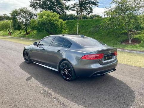 JAGUAR XE P250 R-SPORT