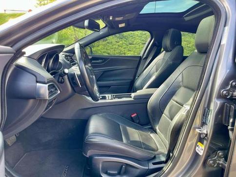 JAGUAR XE P250 R-SPORT