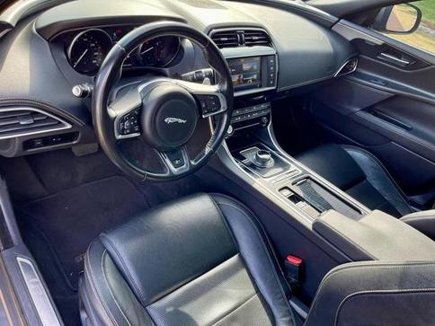 JAGUAR XE P250 R-SPORT