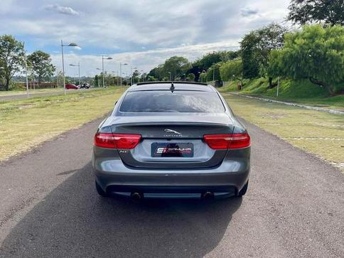 JAGUAR XE P250 R-SPORT