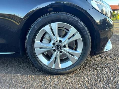 MERCEDES-BENZ C250 2.0 CGI GASOLINA AVANTGARDE 9G TRONIC