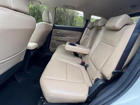 MITSUBISHI MMC OUTLANDER 2.2 D