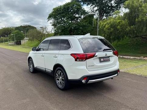 MITSUBISHI MMC OUTLANDER 2.2 D