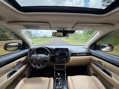 MITSUBISHI MMC OUTLANDER 2.2 D