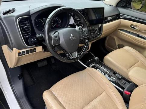 MITSUBISHI MMC OUTLANDER 2.2 D