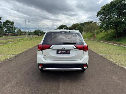 MITSUBISHI MMC OUTLANDER 2.2 D