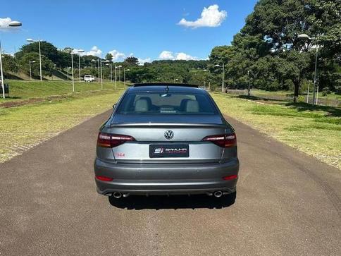 VOLKSWAGEN JETTA GLI AG