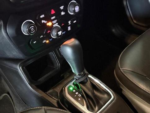 JEEP RENEGADE LONGITUDE T270 1.3 TB 4X2 FLEX AUT