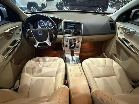 VOLVO XC60 2.0 T5 DYNA