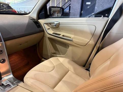 VOLVO XC60 2.0 T5 DYNA